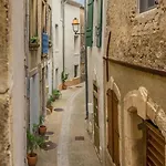 Belle Et Grande Maison De Village Au Bord De L'eau Hébergement de vacances