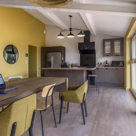 Belle Et Grande Maison De Village Au Bord De L'eau Casa vacanze Peyriac-de-Mer